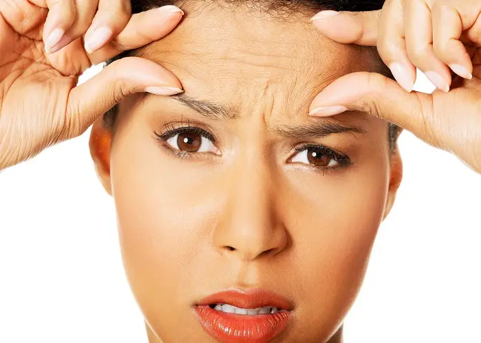 تزریق چربی به پیشانی چیست؟ مزایا و عوارض احتمالی آن