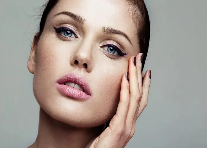 نحوه تزریق بوتاکس چشم گربه ای چگونه انجام می شود؟